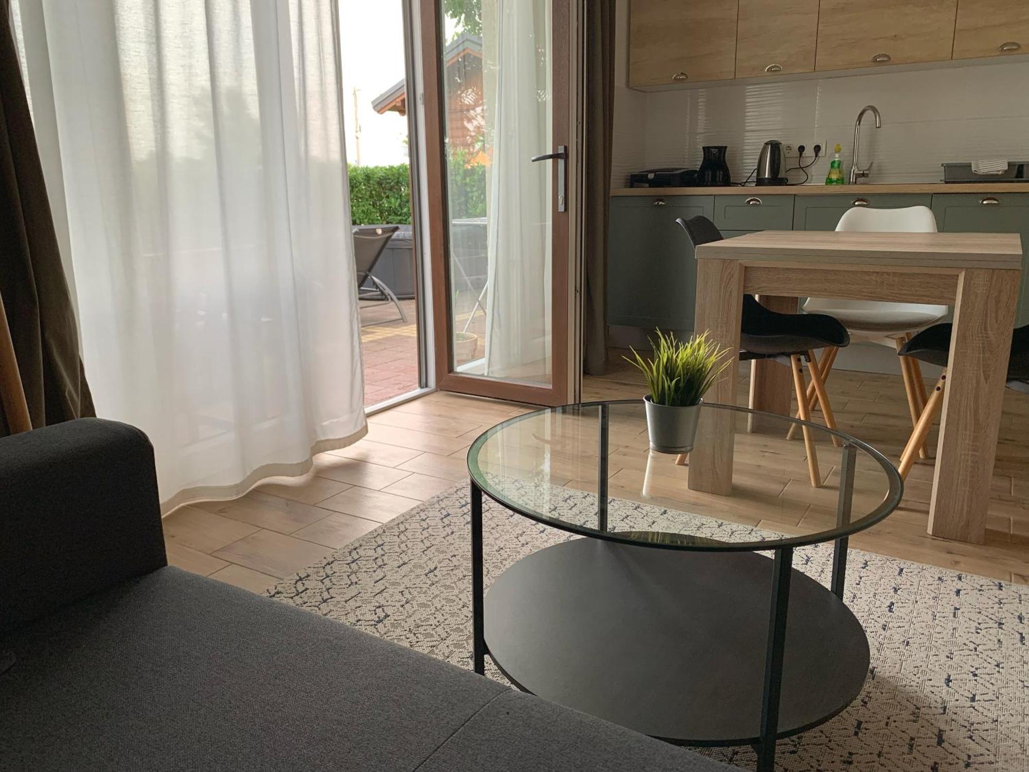 Noar Enjoy Your Stay Oresje Exterior photo